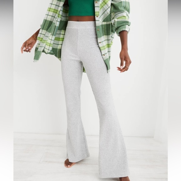 aerie Pants - Aerie Groove-On Velour High Waisted Flare Pant Size XL Short
